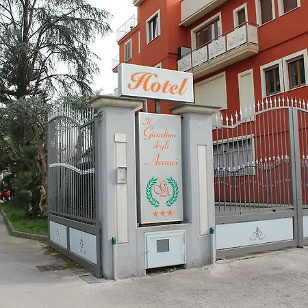 מלון Il Giardino Degli Aranci 3*